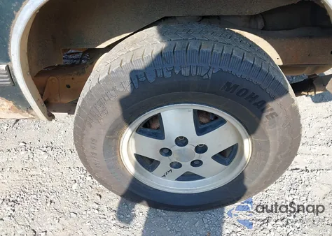 1992 Chevrolet Blazer S10 из США, поврежденный, VIN 1GNCT18Z1N0142627